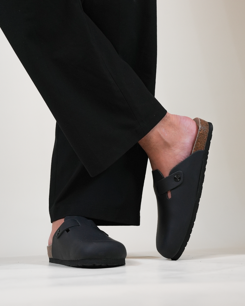 RIVA OILED LEATHER BLACK