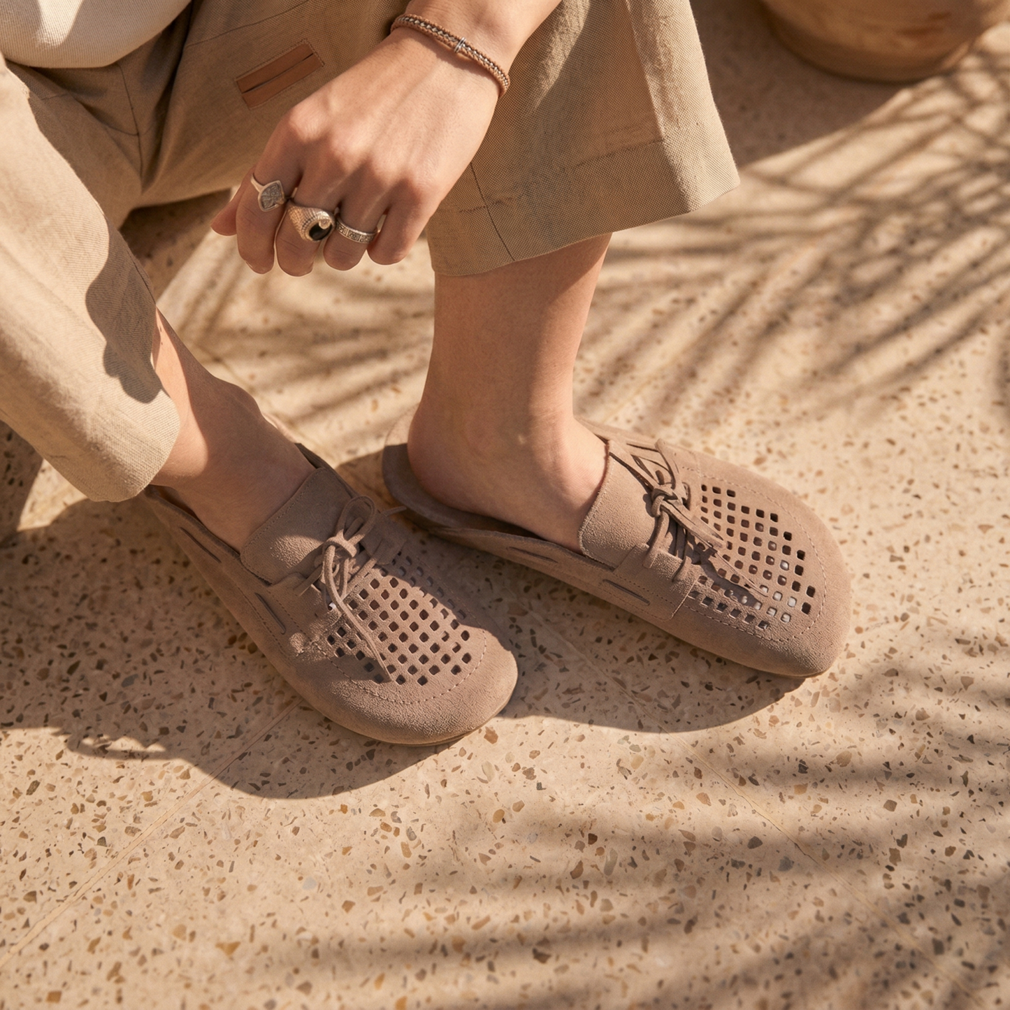 ZIAR VELOUR TAUPE